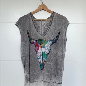 Chaser Multicolor Bull Skull Gray Tee